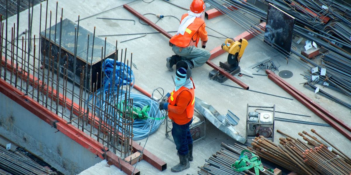 Bauvertragsrecht 2026 — Mängelrüge und Nachbesserungsrecht für Eigentümer